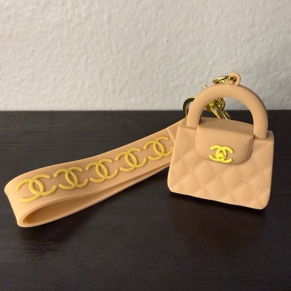 Fashion Keychain or Bag Charm (Unbranded) - Picture 2 of 6